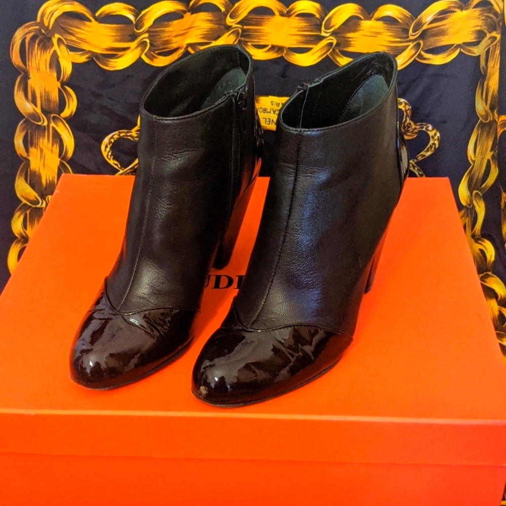 Claudia Ciuti bootie